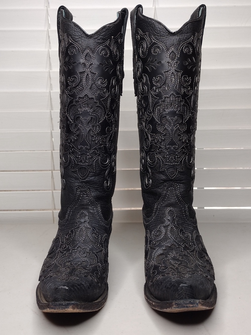 Corral Vintage Sz 7 1/2 Snip Toe Embroidered Scroll Leather Western Boots - Picture 2 of 16